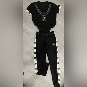 Classic sport set with print details